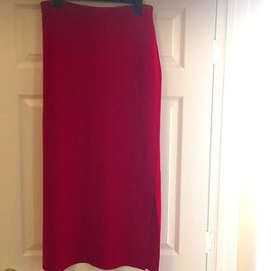 Red wool and acrylic long skirt
